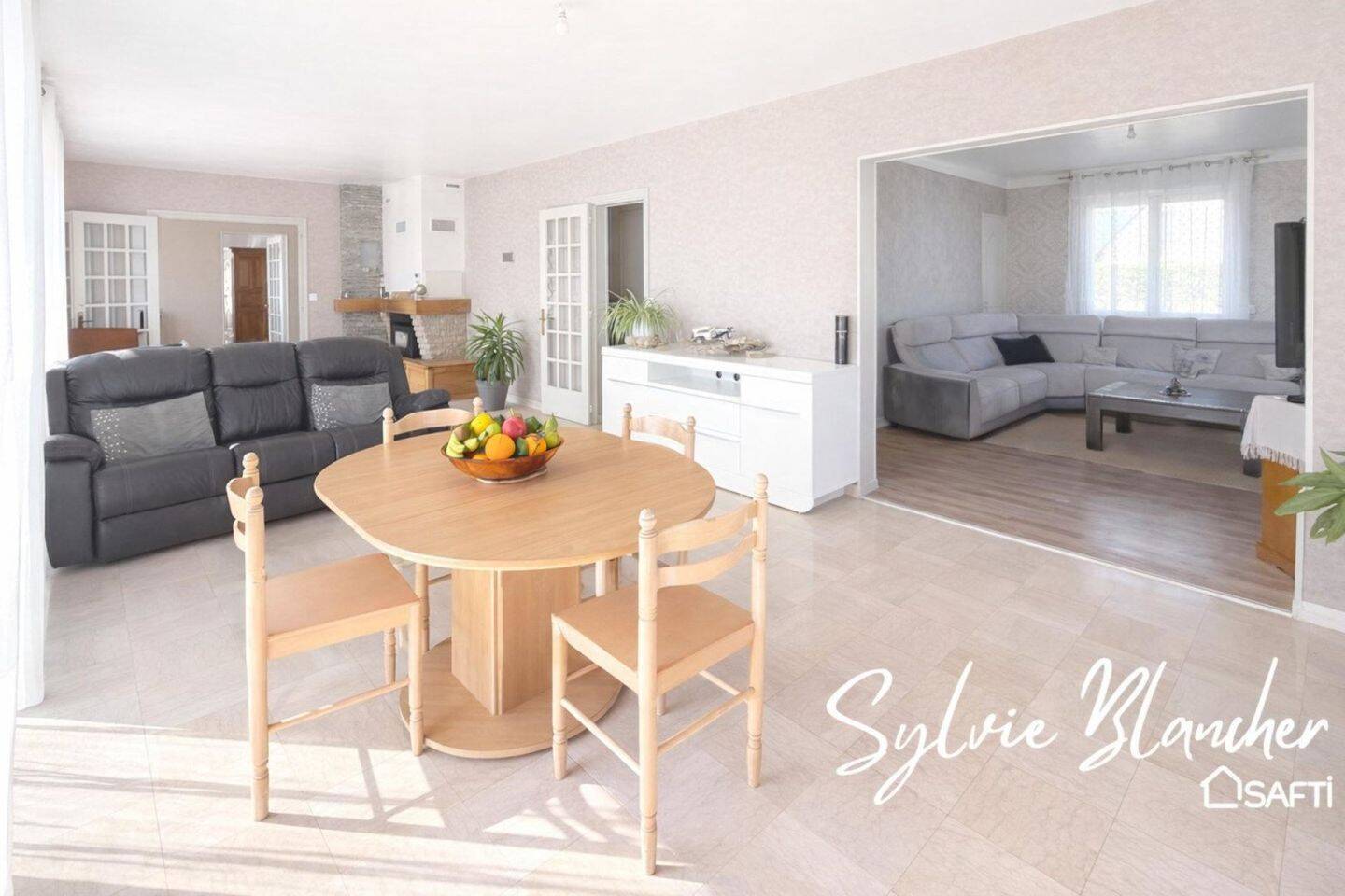 Maison 9 pièces 210 m² · à Évrecy · 210 m² · 462 000 €