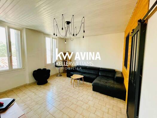 Appartement à vendre 105 000 € 2 pièces 1 chambre 50 m² Étage 2/2 Saint Henri Marseille 16ème arrondissement 13016