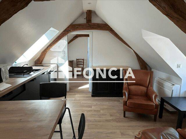 Appartement 2 pièces 14 m² · à Orléans · 14,2 m² · 580 €