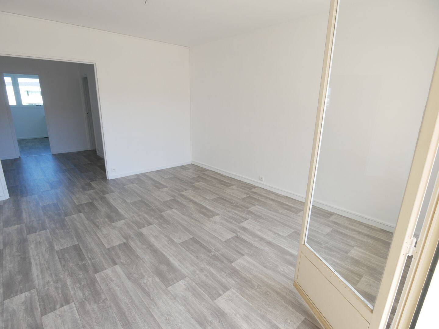Appartement 3 pièces 70 m² · à Angers · 69,9 m² · 853 €