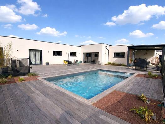 Maison à vendre 489 000 € 5 pièces 4 chambres 135 m² 1 400 m² de terrain Serres-Castet 64121