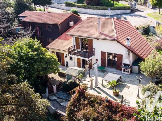 Maison à vendre 259 000 € 4 pièces 2 chambres 98 m² 1 087 m² de terrain Peripherie Saint-Genest-Lerpt 42530