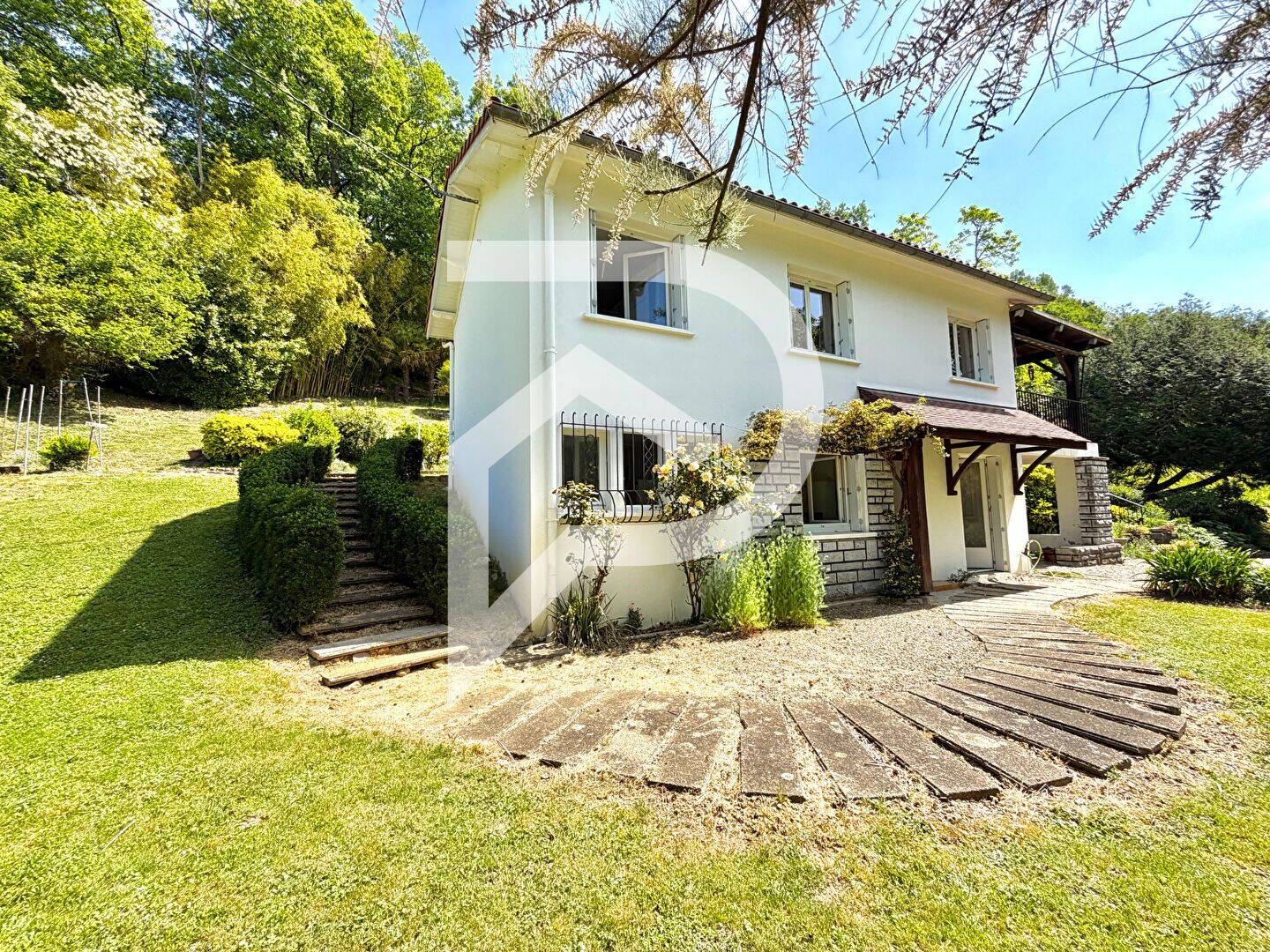 Maison 7 pièces 140 m² · à Lahourcade · 140 m² · 275 000 €