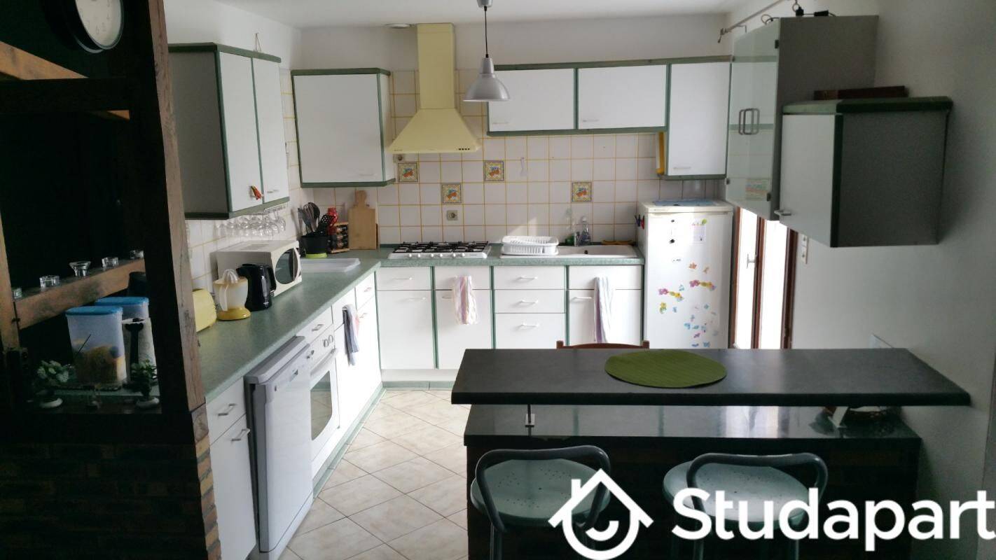 1 pièce 9 m² · à Tourville-la-Rivière · 9 m² · 410 €