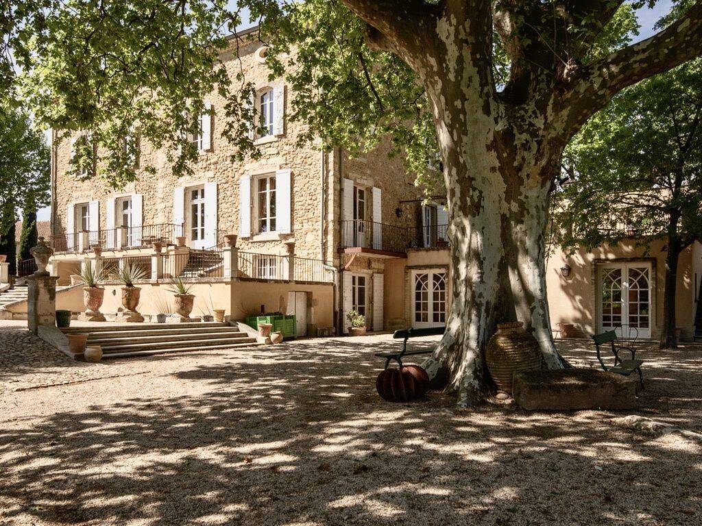 Maison 15 pièces 580 m² · à Orange · 580 m² · 1 390 000 €