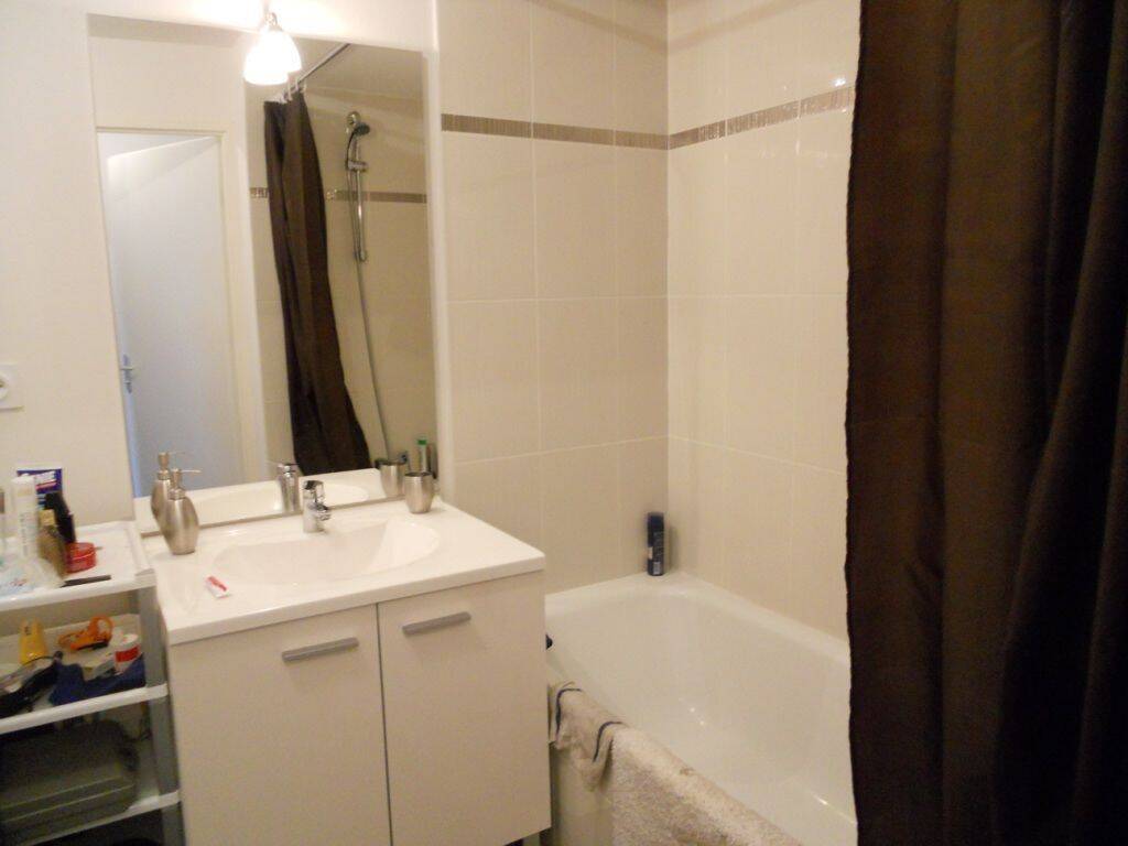Appartement 2 pièces 47 m² · à Les Sorinières · 47 m² · 650 €