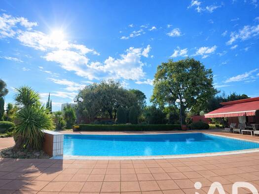 Maison à vendre 940 000 € 6 pièces 5 chambres 350 m² Saint Assiscle-Saint Charles Perpignan 66350