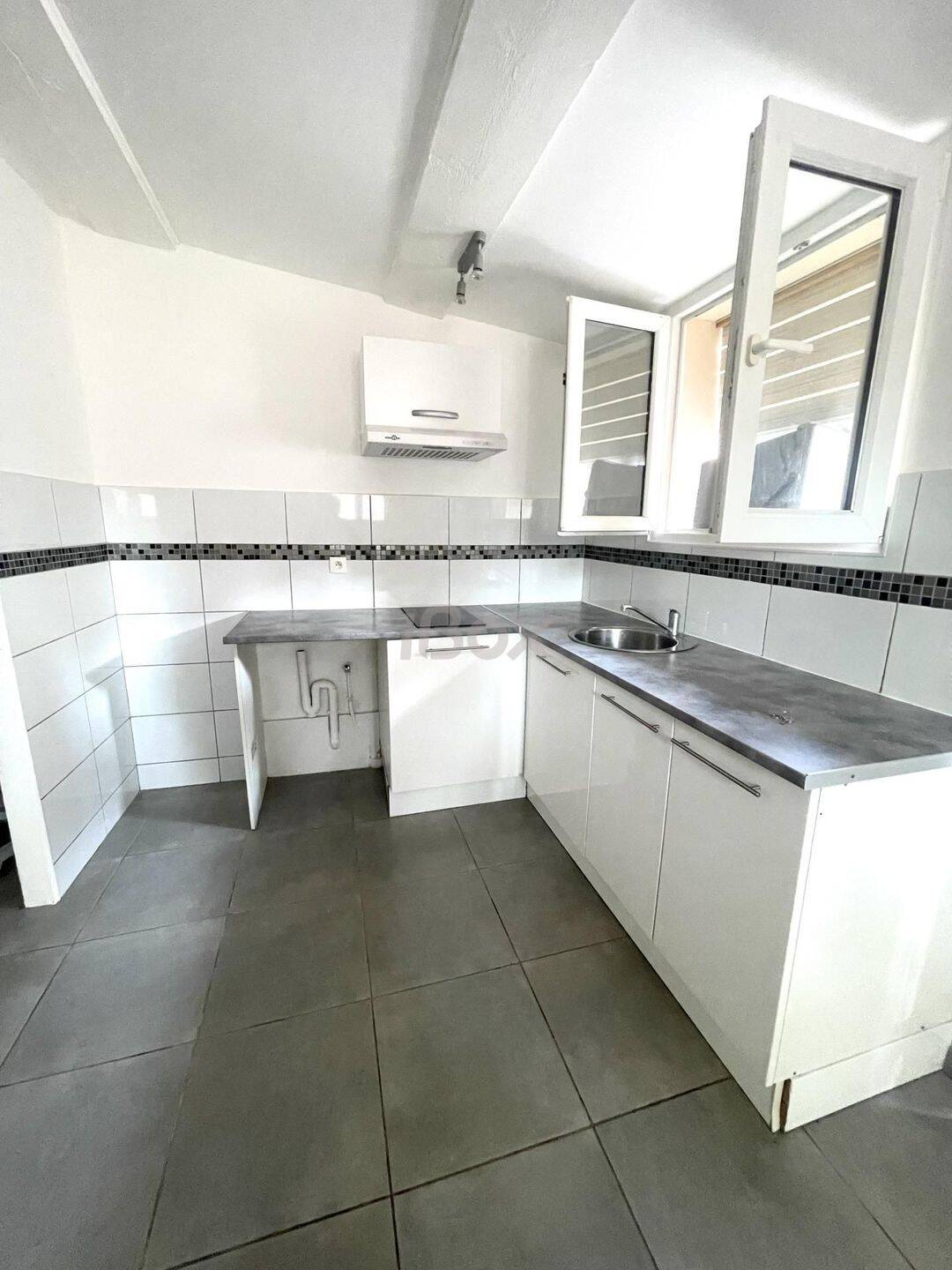 Appartement 1 pièce 25 m² · à Toulon · 25,4 m² · 546 €
