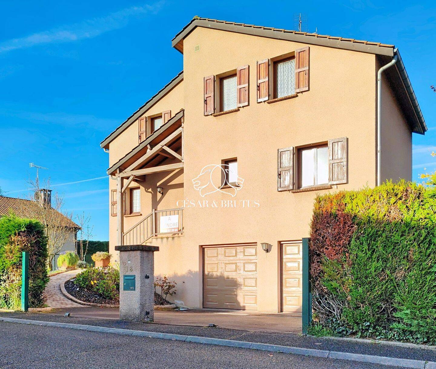 Maison 6 pièces 154 m² · à Mâcon · 154 m² · 399 000 €