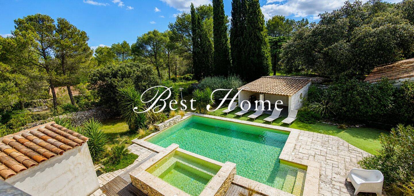 Maison 5 pièces 182 m² · à Nîmes · 182 m² · 625 000 €