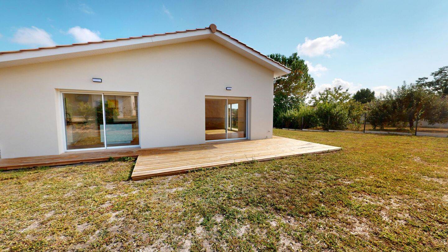 Maison 4 pièces 133 m² · à Ayguemorte-les-Graves · 133,1 m² · 1 650 €