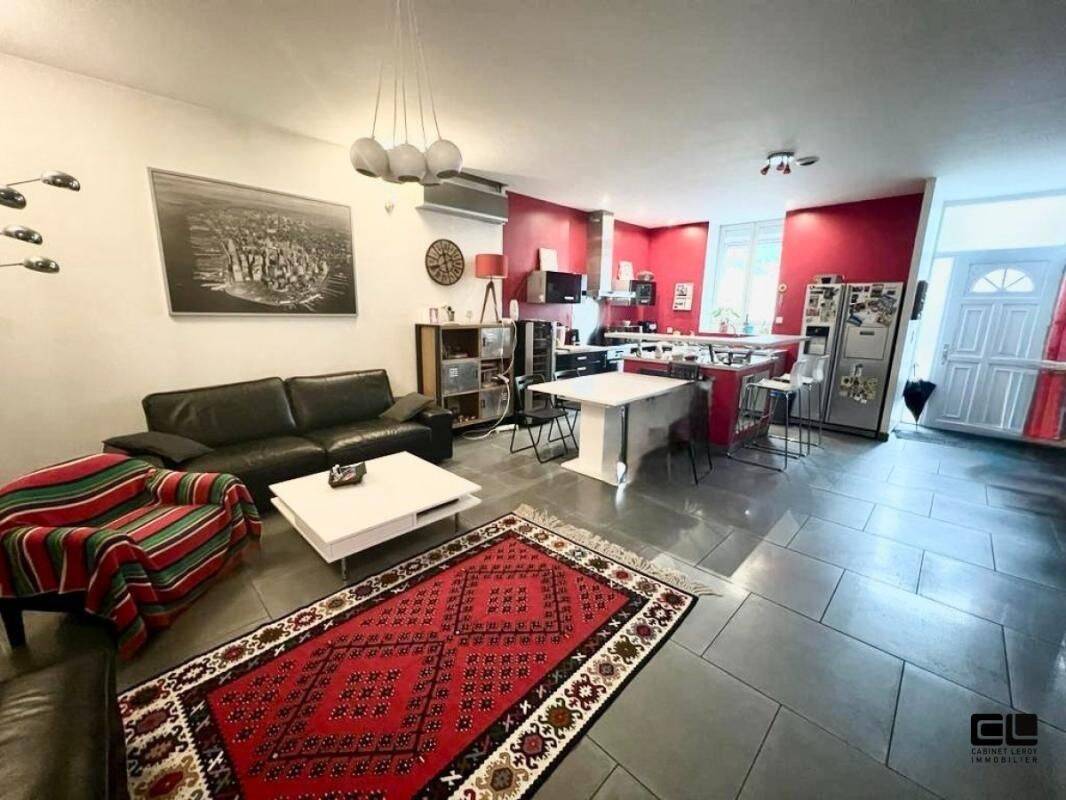 Maison de ville location meublée  87m² 2 chambres RUE LEON BLUM — 2