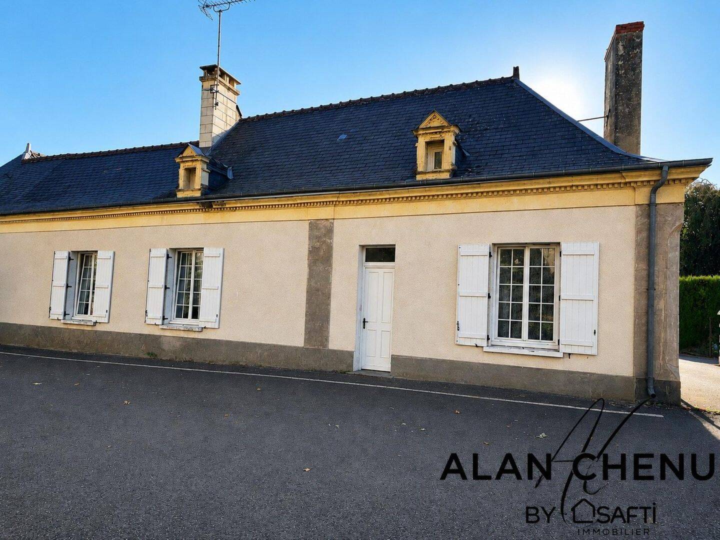 Maison 5 pièces 128 m² · à Coteaux-sur-Loire · 128 m² · 184 000 €