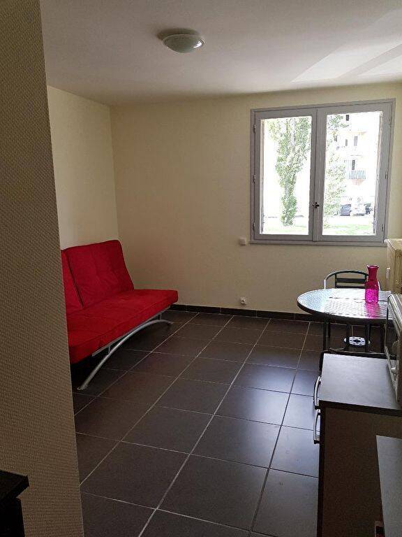 Appartement 1 pièce 19 m² · à Albi · 19 m² · 380 €