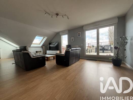 Appartement à vendre 340 000 € 5 pièces 4 chambres 121 m² Étage 3/3 Centre Est Sud Dammartin-en-Goële 77230