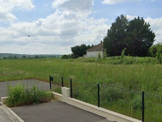 Terrain constructible viabilisé à vendre 141 000 € 432 m² de terrain Dannemois 91490