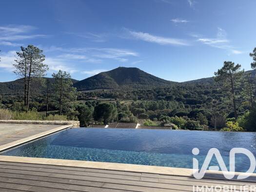 Maison à vendre 1 695 000 € 5 pièces 4 chambres 250 m² 2 000 m² de terrain Le Plan-de-la-Tour 83120