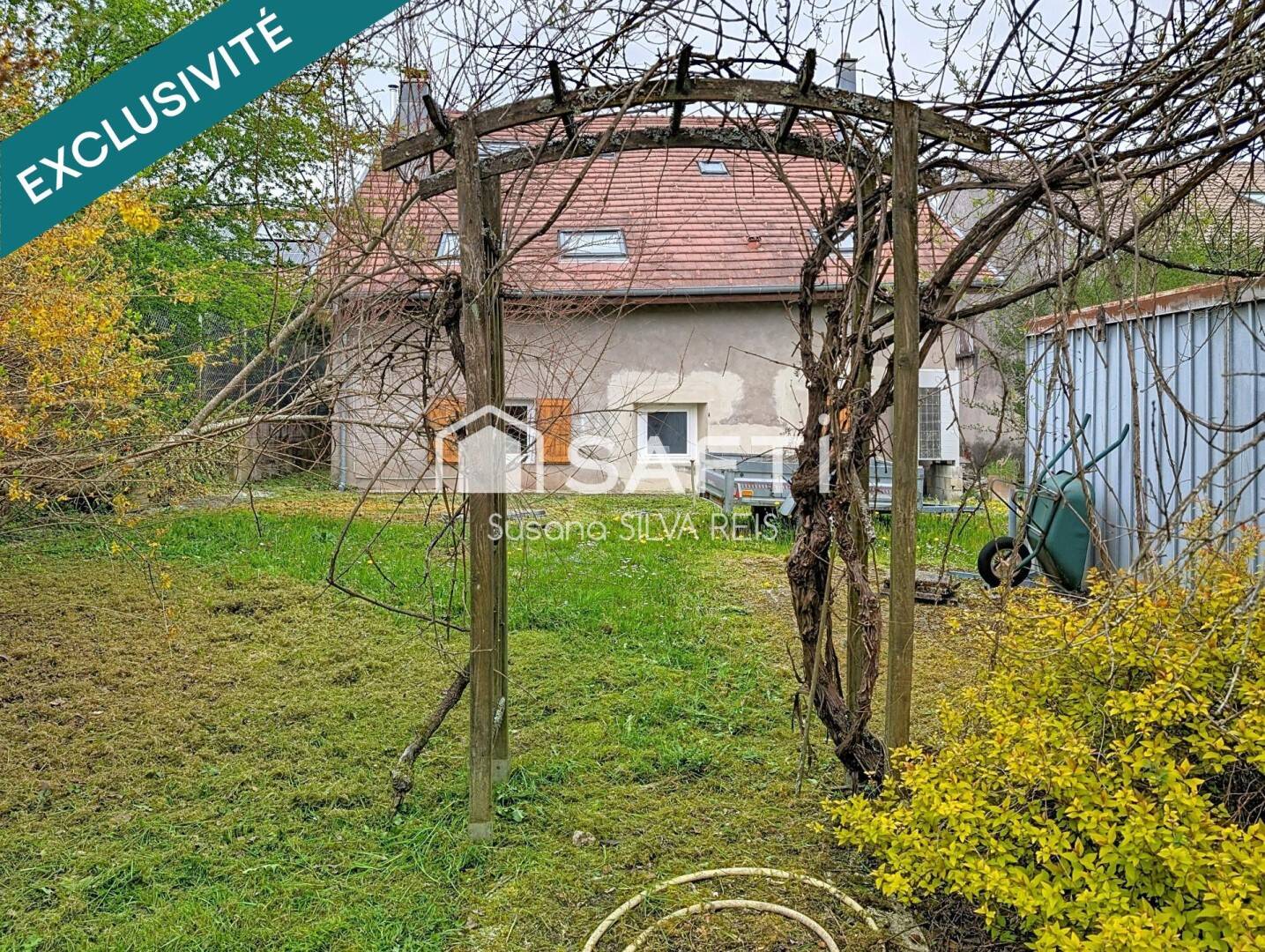 Maison 8 pièces 204 m² · à Châlonvillars · 204 m² · 282 000 €
