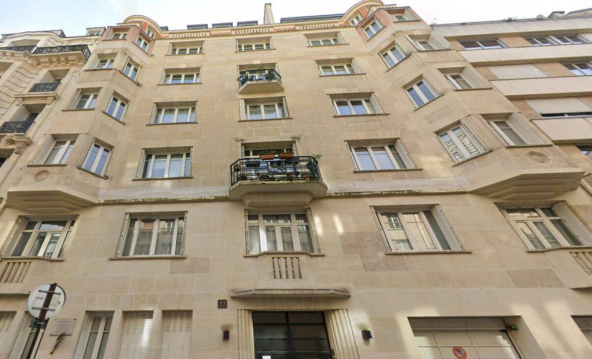 Appartement 5 pièces 158 m² · à Paris 16ème Arrondissement · 158 m² · 5 716 €/mois
