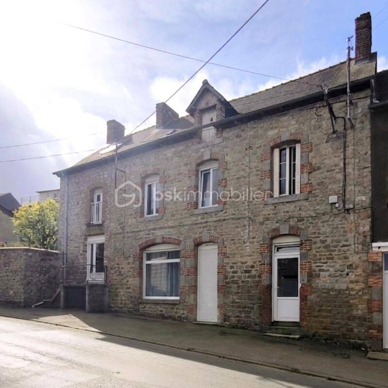 Maison 8 pièces 218 m² · à Châtillon-en-Vendelais · 218 m² · 126 000 €