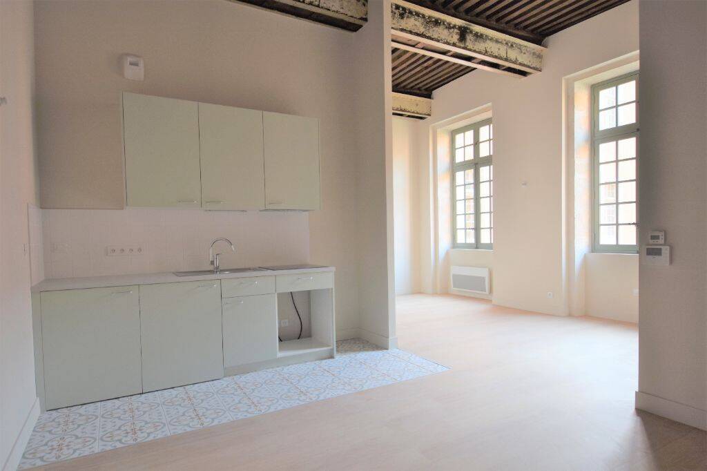 Appartement 3 pièces 77 m² · à Mâcon · 77,2 m² · 810 €