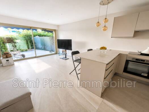 Appartement à vendre 338 000 € 2 pièces 1 chambre 37,1 m² RDC/4 Hippodrome-Kennedy Cagnes-sur-Mer 06800