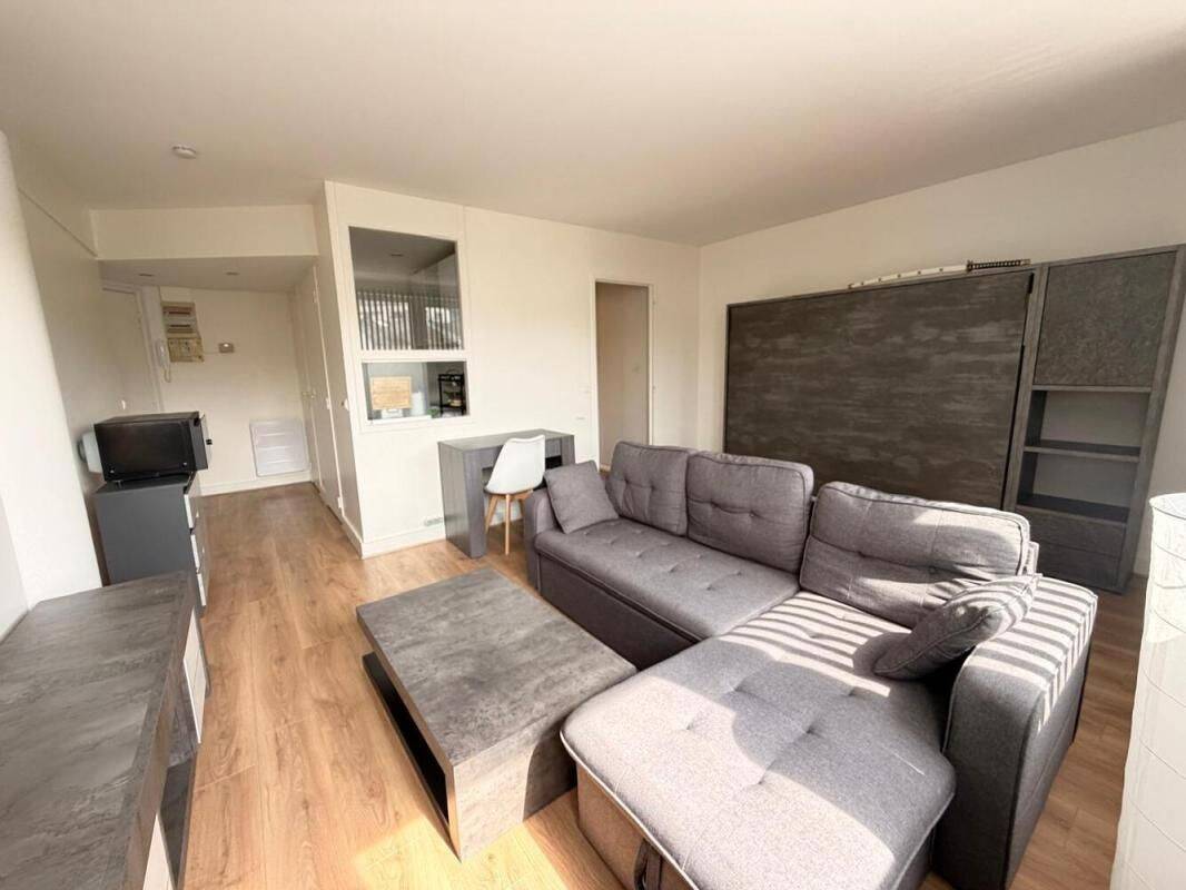 Appartement 1 pièce 32 m² · à Chaville · 32 m² · 850 €