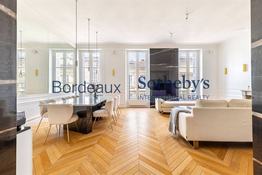 Appartement 3 pièces 107 m² · à Bordeaux · 107 m² · 890 000 €