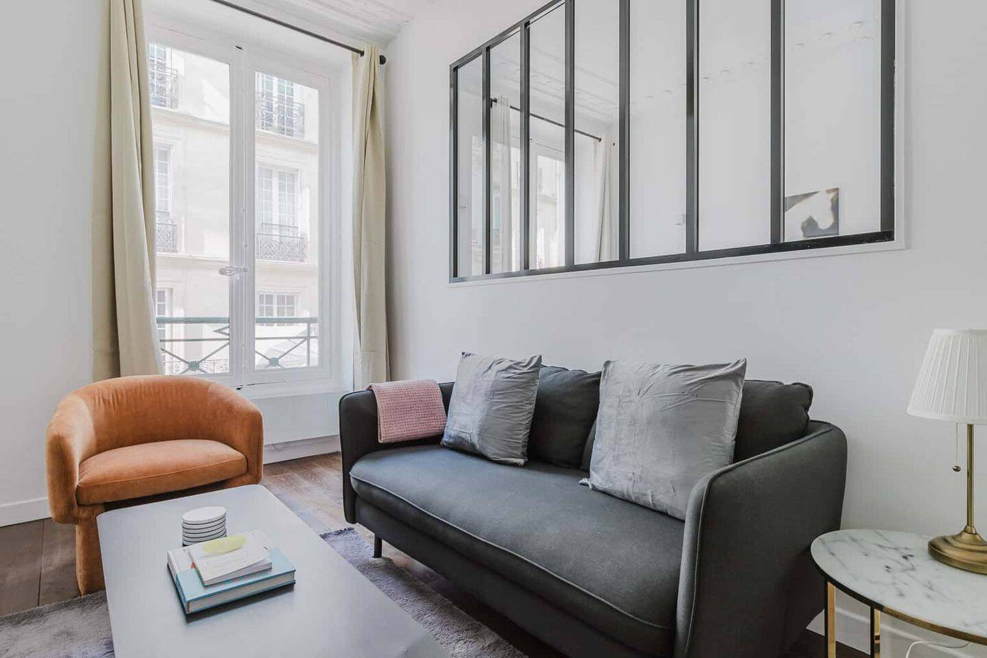 Appartement 1 pièce 45 m² · à Paris 8ème Arrondissement · 45 m² · 3 892 €/mois