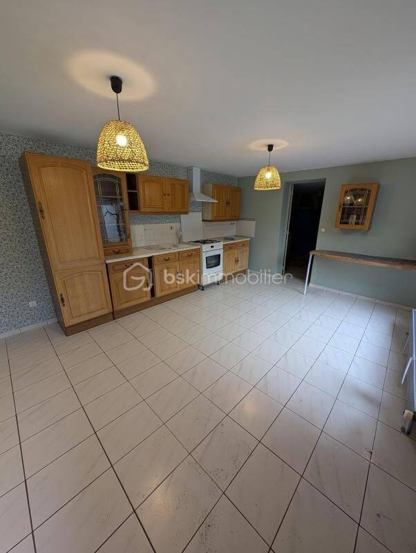 Maison 7 pièces 169 m² · à Roye · 169 m² · 179 900 €