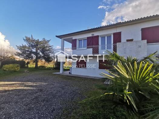 Maison à vendre 220 000 € 4 pièces 3 chambres 87 m² 3 370 m² de terrain Est Moissac 82200