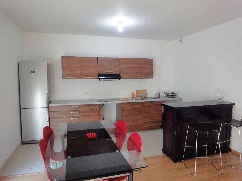 Appartement 2 pièces 58 m² · à Lyon 2ème Arrondissement · 57,5 m² · 1 200 €