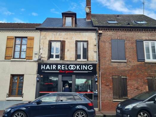 Duplex à vendre 106 000 € 5 pièces 3 chambres 82 m² RDC Étrépagny 27150