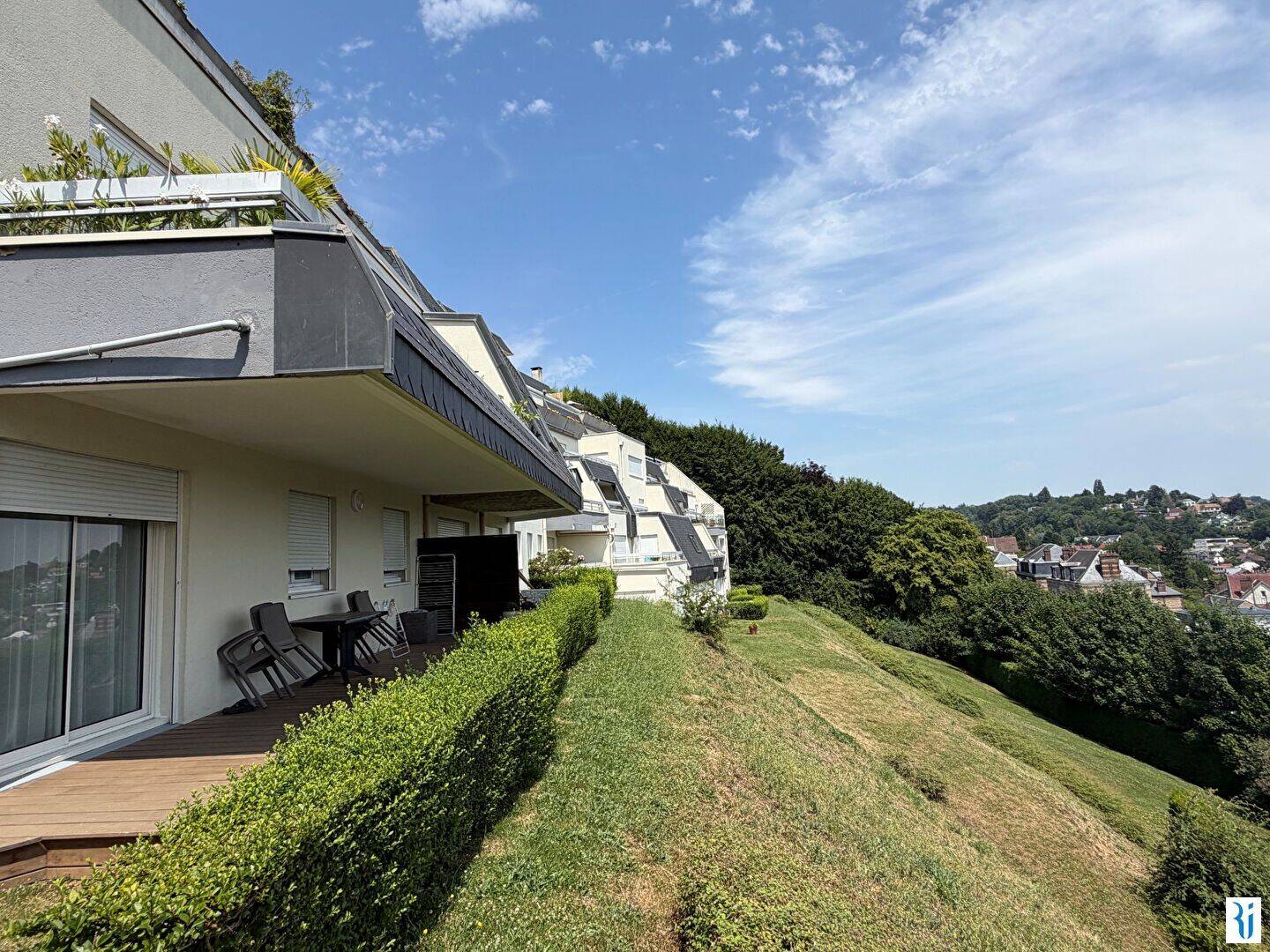 Appartement 5 pièces 180 m² · à Mont-Saint-Aignan · 180 m² · 488 000 €