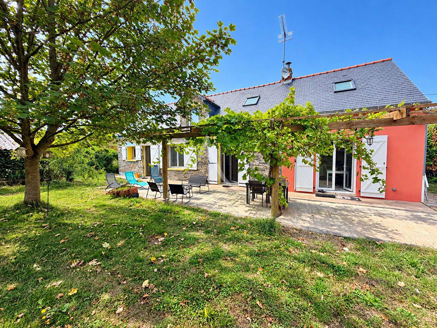 Maison 8 pièces 135 m² · à Jans · 135 m² · 224 000 €