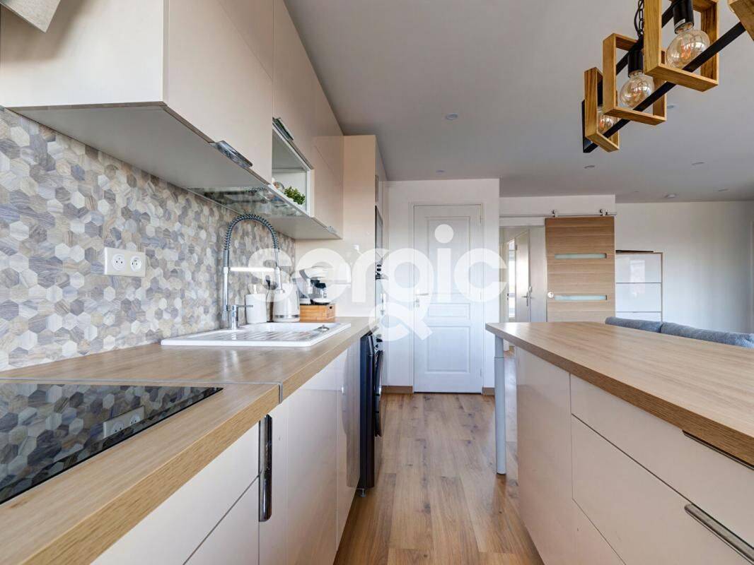 Appartement 5 pièces 77 m² · à Reims · 77 m² · 151 200 €