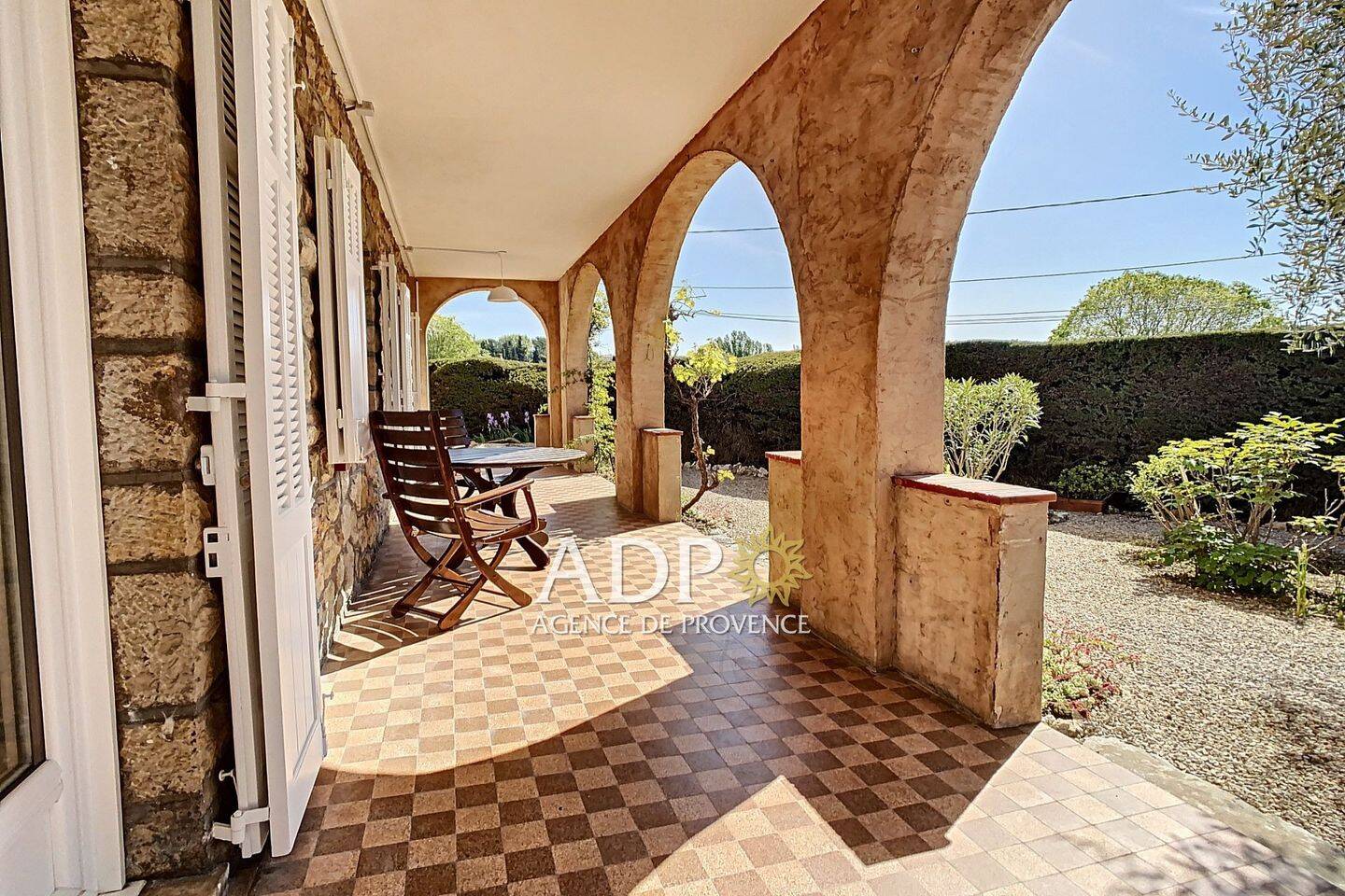 Appartement 2 pièces 47 m² · à Grasse · 46,6 m² · 946 €