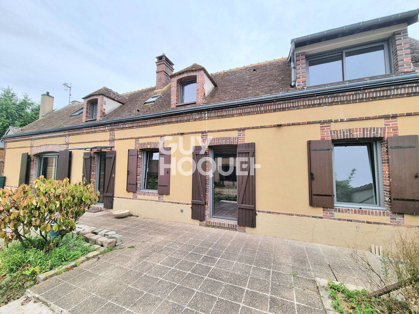 Maison 5 pièces 140 m² · à Charpont · 139,8 m² · 1 247 €