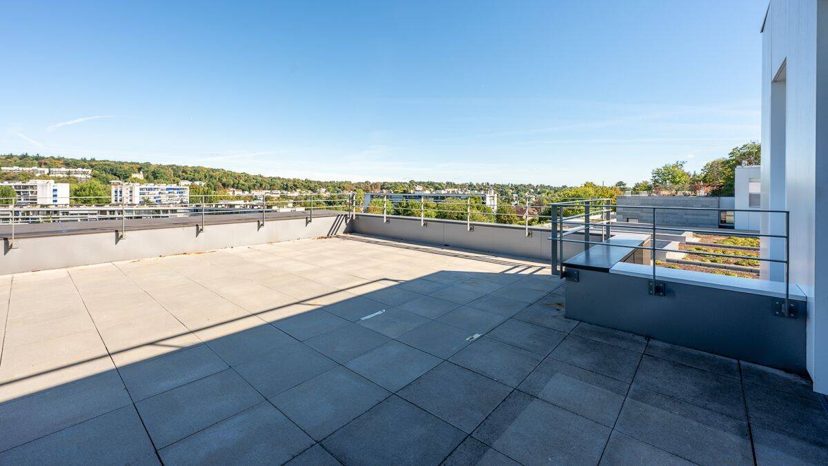 Appartement 4 pièces 84 m² · à Ville-d'Avray · 84,1 m² · 1 599 €/mois