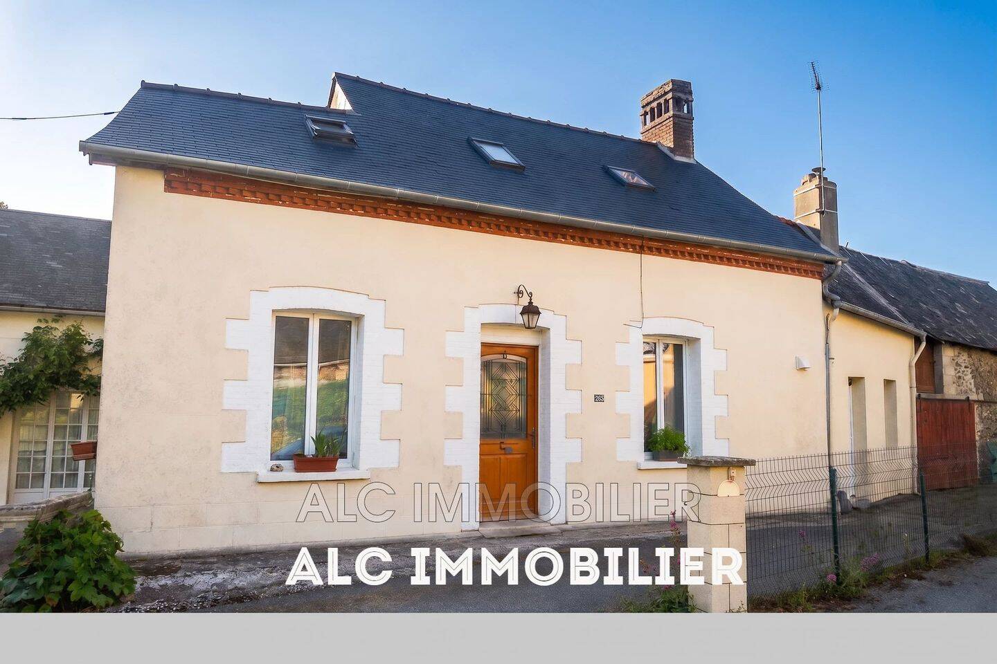 Maison 4 pièces 112 m² · à Javron-les-Chapelles · 111,7 m² · 96 700 €
