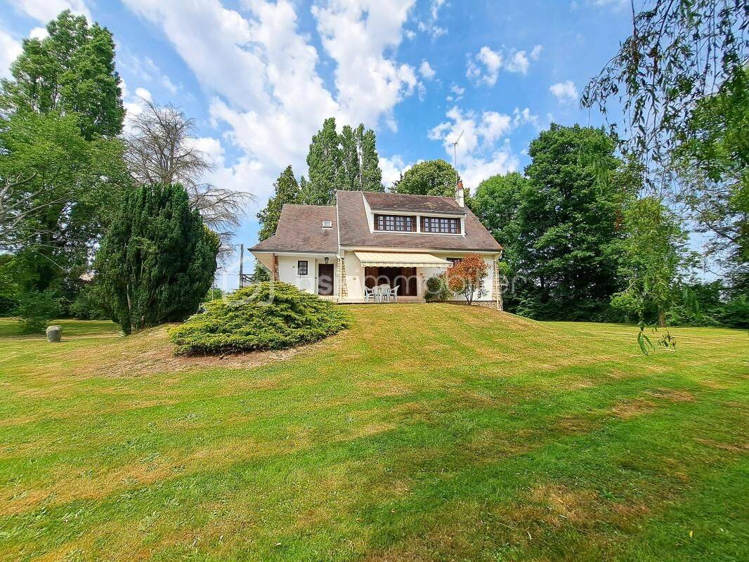 Maison 6 pièces 155 m² · à Bourth · 155 m² · 257 000 €