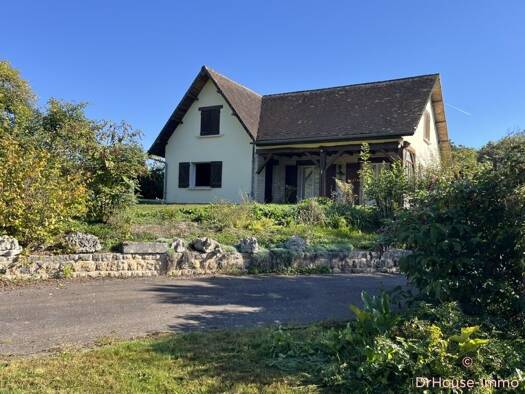 Maison à vendre 206 000 € 4 pièces 2 chambres 96 m² 4 871 m² de terrain Bar-sur-Seine 10110