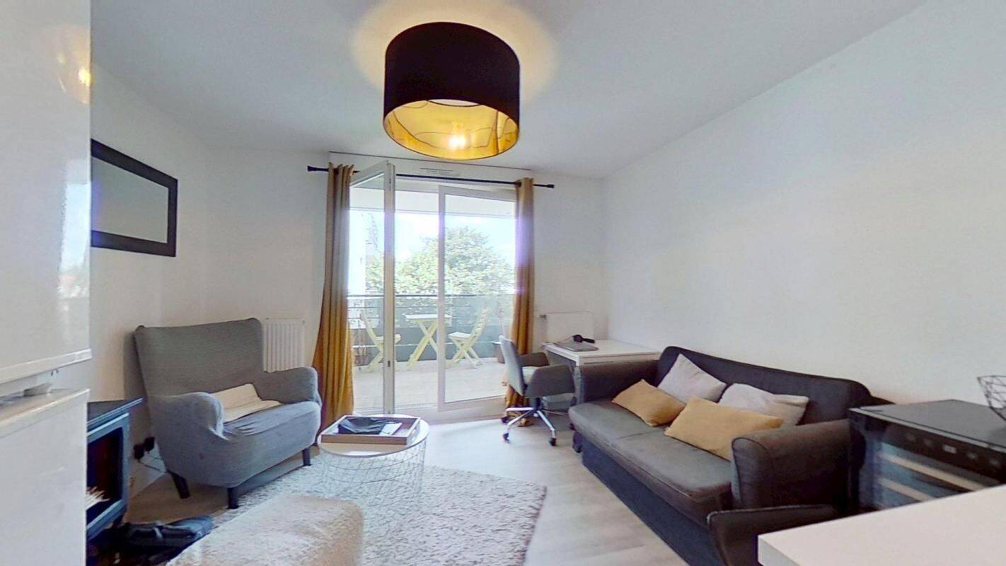Appartement 2 pièces 42 m² · à Vénissieux · 42 m² · 950 €/mois