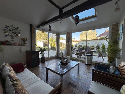 Maison à vendre 508 620 € 10 pièces 4 chambres 360 m² Crépy 02870