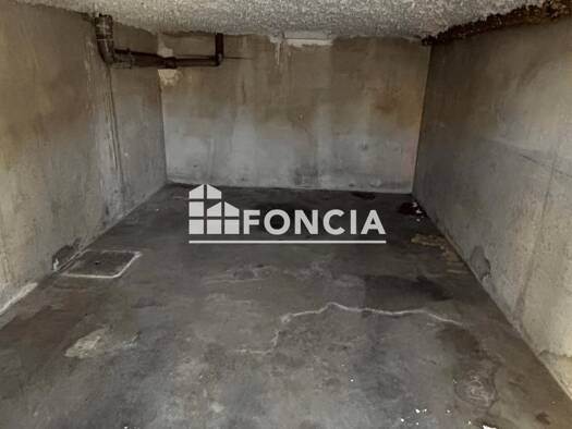 Parking à vendre 13 500 € 17,9 m² École Paul Bert-Lycée Bernard Palissy Agen 47000