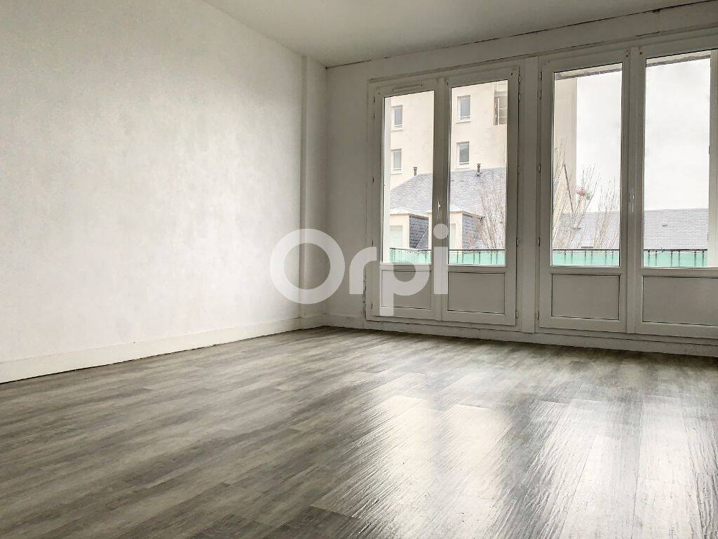 Appartement 1 pièce 40 m² · à Orléans · 40,5 m² · 551 €