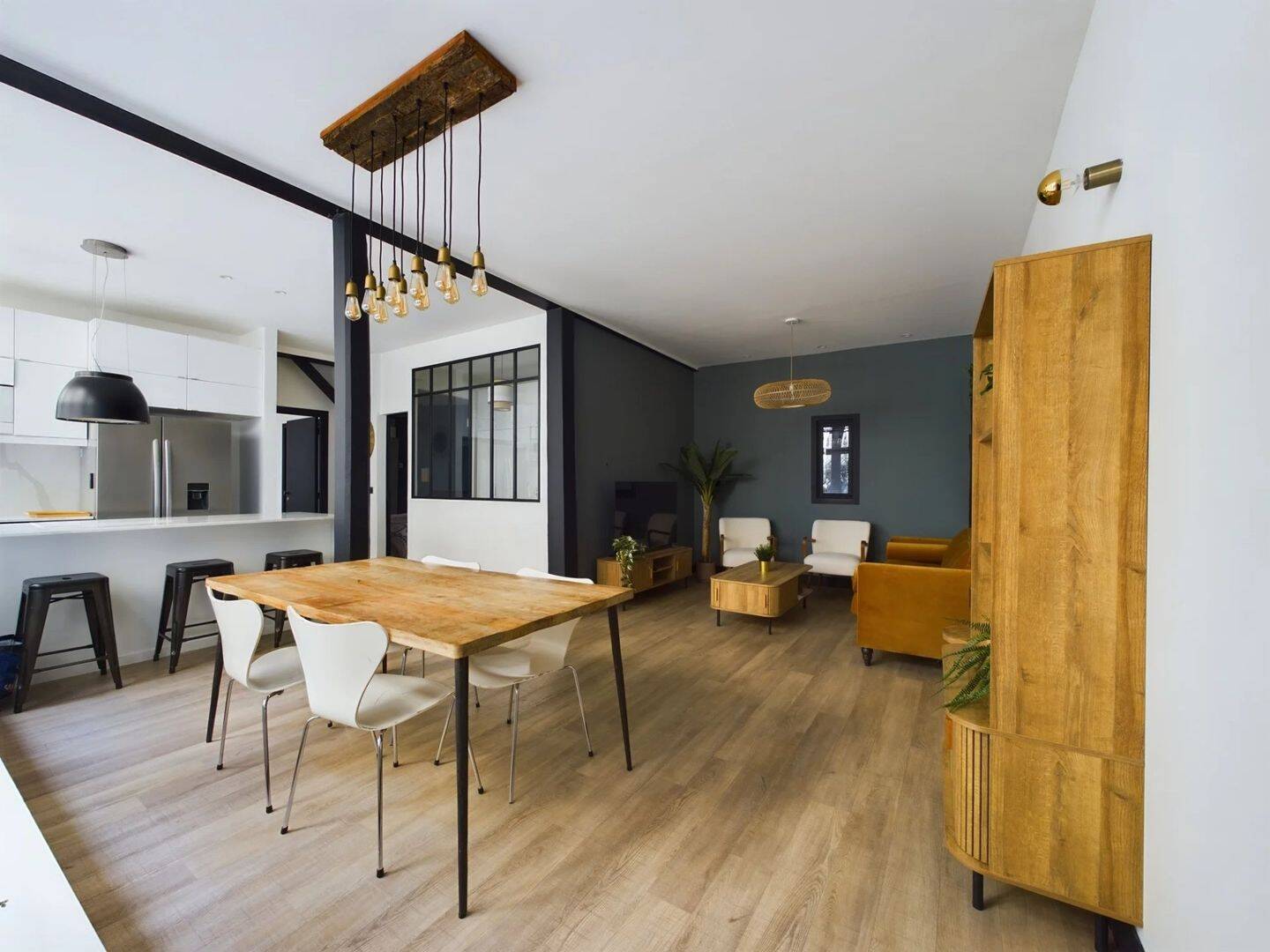 Appartement 4 pièces 91 m² · à Paris 18ème Arrondissement · 91,1 m² · 3 221 €