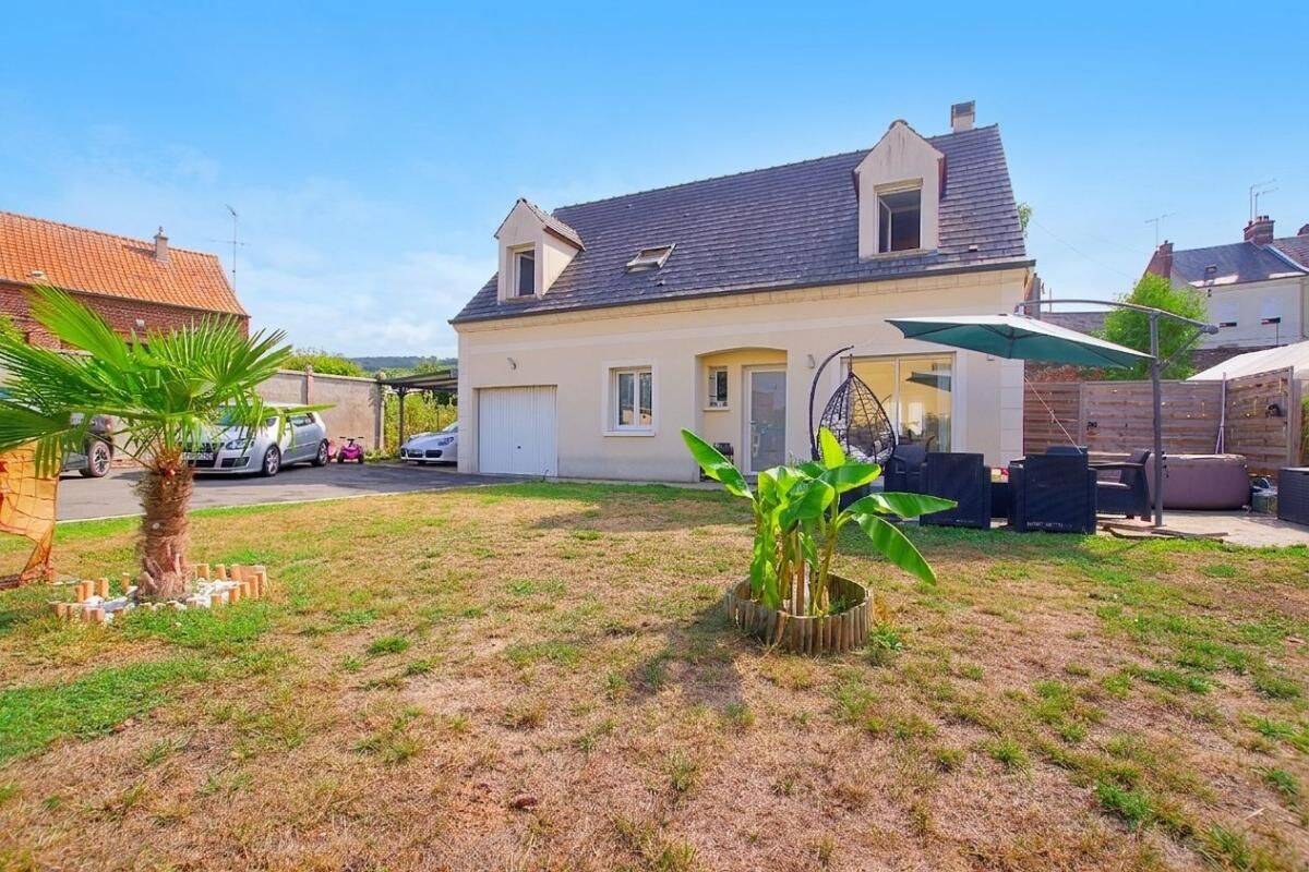 Maison 6 pièces 106 m² · à Ham · 106 m² · 207 000 €