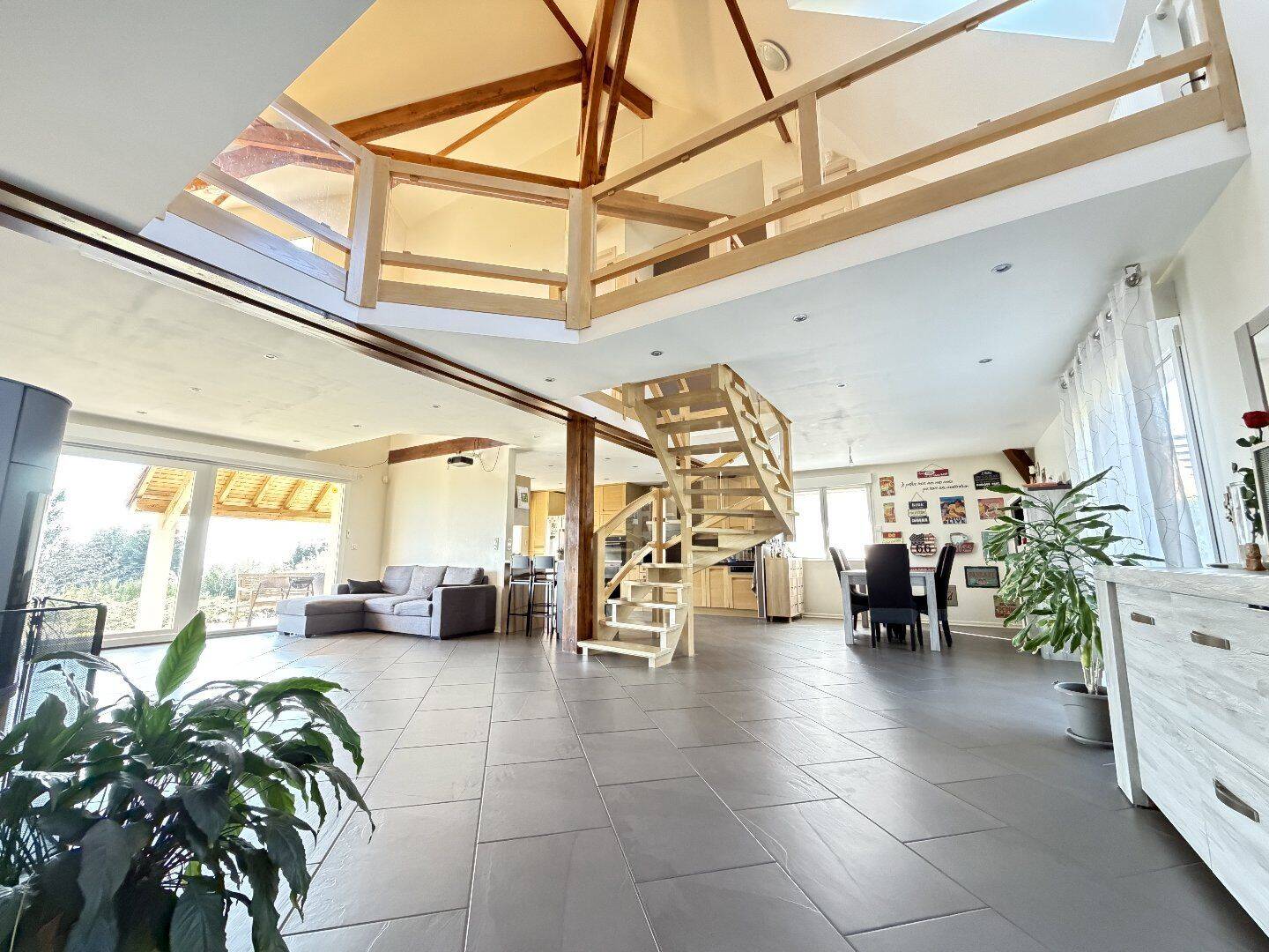 Maison 5 pièces 195 m² · à Petitmagny · 195 m² · 369 000 €