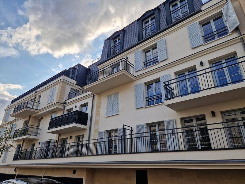 Appartement 3 pièces 64 m² · à Compiègne · 63,5 m² · 890 €